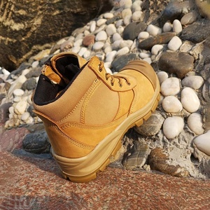 <span class=keywords><strong>Chaussures</strong></span> <span class=keywords><strong>de</strong></span> travail <span class=keywords><strong>de</strong></span> protection industrielle haut <span class=keywords><strong>de</strong></span> gamme pour hommes en cuir <span class=keywords><strong>de</strong></span> blé avec semelle extérieure légère en TPU - Product Image 4