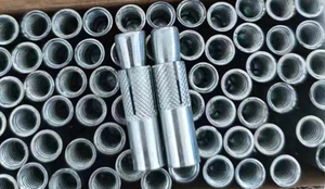 Ancoraggio a incasso per calcestruzzo con flangia e labbro da 3/8" e 1/<span class=keywords><strong>2</strong></span>" - Product Image 4
