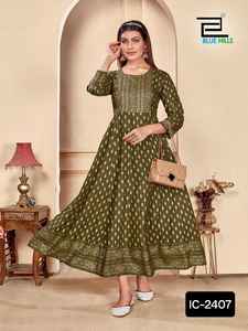 Nueva colección Faux Georgette Anarkali Suit con cuatro lados Fancy Lace Border Mujeres Traje étnico para mujeres Use Sari - Product Image 3