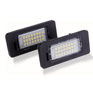 Conjunto de lámpara de etiqueta de matrícula LED NSSC para <span class=keywords><strong>Audi</strong></span> <span class=keywords><strong>A1</strong></span> A4 A5 A6 A7 S5 Q5 RS5 24SMD luces LED blancas de xenón - Product Image 1