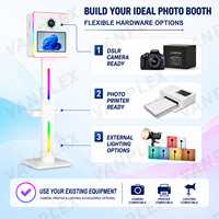 Machine de photomaton carrée de 15,6 pouces avec écran tactile DSLR, impression instantanée, lumière LED RVB et GIF Boomerang pour mariages et événements d'entreprise