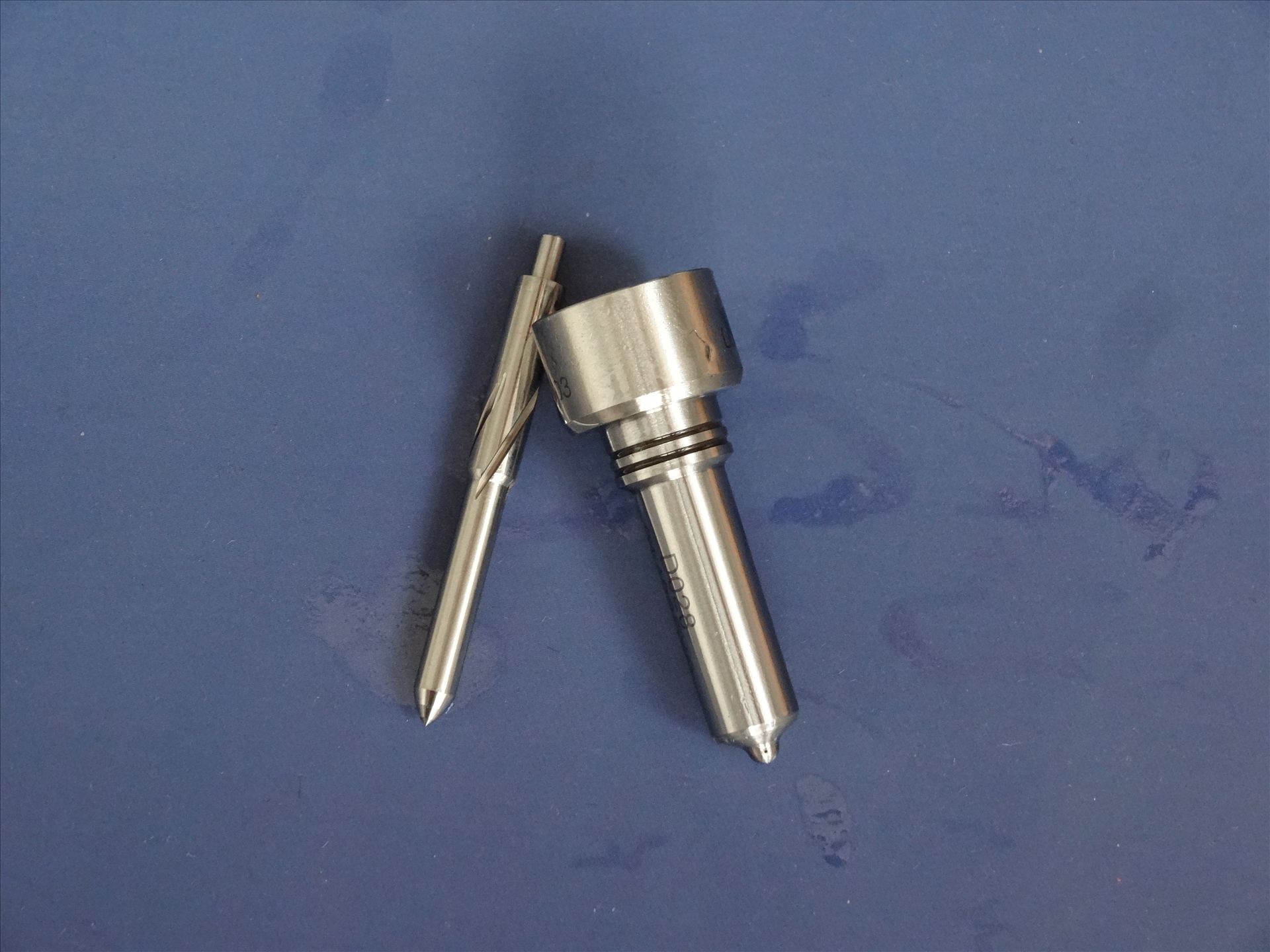 diesel engine injector L131PBA injector nozzle L131 PBA fuel injector spray L131PBA