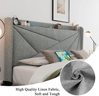 Lit plateforme multifonctionnel moderne XDS Queen Size avec cadre en fer, ports USB et tête de lit rembourrée avec rangement et dossier à volants