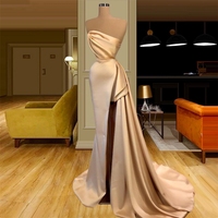 Robe de mariée longue sur mesure en satin perlé, sans bretelles, avec fente haute, style défilé, haute couture, à traîne