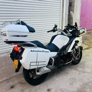 Motocicleta de Gasolina Usada Spring King VIP <span class=keywords><strong>650</strong></span> - Bicilíndrica, Refrigerada por Agua, Inyección Electrónica de Combustible, 650cc - Product Image 6