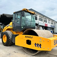 Rouleau compresseur vibrant d'occasion XCMG XS143J de 14 tonnes à tambour unique pour la construction routière