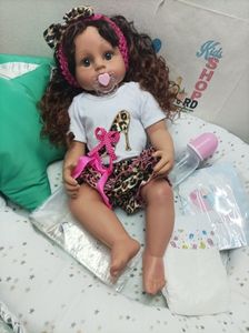 Muñeca <span class=keywords><strong>reborn</strong></span> de silicona de cuerpo completo para niñas, juguete ORIGINAL de 55CM con pelo rizado de piel marrón de princesa, con tacto real y flexible - Product Image 6