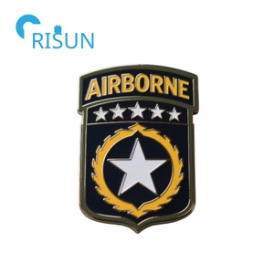 Fabrication d'épingles aéroportées en métal émaillé ailes <span class=keywords><strong>de</strong></span> <span class=keywords><strong>parachutiste</strong></span> personnalisées avec 82e division aéroportée épinglette <span class=keywords><strong>insigne</strong></span> épingles <span class=keywords><strong>de</strong></span> ranger aéroporté - Product Image 6