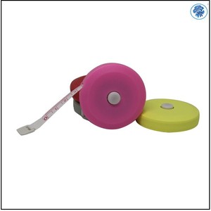Cinta métrica promocional de plástico de 150 cm, mini regla flexible para medir ropa - Product Image 4