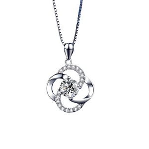 Conjunto <span class=keywords><strong>de</strong></span> Joyería <span class=keywords><strong>de</strong></span> <span class=keywords><strong>Plata</strong></span> <span class=keywords><strong>de</strong></span> Ley S925 con Moissanita, Color D, VVS1, <span class=keywords><strong>Collar</strong></span> <span class=keywords><strong>y</strong></span> <span class=keywords><strong>Aretes</strong></span> con Diseño <span class=keywords><strong>de</strong></span> Trébol, Certificado GRA, Oro <span class=keywords><strong>de</strong></span> 18K para Mujer - Product Image 5