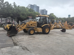 Retroexcavadora Caterpillar 420F usada con motor central Shanghai usada para excavadora retro Cat 416 a la venta - Product Image 5