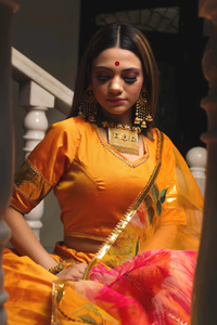 Lehenga Jaune Moutarde à Motifs Floraux avec Dupatta Transparent Bordure Dorée Tenue Ethnique de Créateur pour Mariage Fête Tenue Traditionnelle Festive - Product Image 4