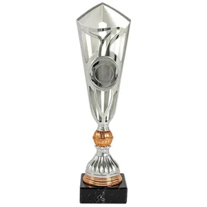 Coppa Sportiva Argentata con Dettagli in Rame e Base in Marmo – Personalizzazione per Tutti gli Sport - Product Image 1