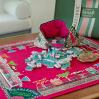 Tapis de Mahjong Premium Cocktail Hour 33x33 pouces en Néoprène Imperméable Antidérapant Style Rétro Vintage avec Sac en Toile pour Soirée Jeu et Fête