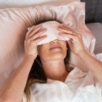 Nouvelle arrivée 100% oreiller pour les yeux en soie de mûrier rempli de matériaux naturels pour la relaxation des yeux masque de sommeil en soie