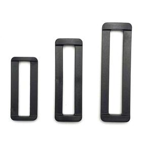 ตัวล็อคสายรัดพลาสติกสำหรับกระเป๋า เส้นผ่านศูนย์กลางภายใน 1.5 ซม. ถึง 7.8 ซม. ตัวปรับสายรัดรูปสี่เหลี่ยมผืนผ้าที่ทนทาน ตัวหนีบยึด - Product Image 3