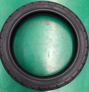 Pneu de moto tubeless Vietnam KUMATIRE K317 100/90-18 pour scooter et usage routier - Product Image 5