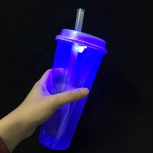 Saman ile kişiselleştirilmiş plastik LED ışık pipetli bardak özel reklam fincan kupa - Product Image 4