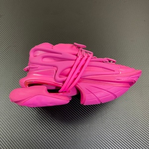 Chaussures de couple sportives et décontractées personnalisées de luxe - Balmann, semelle épaisse, dessus en PU, toutes saisons - Product Image 1