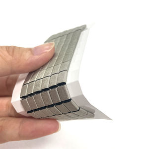 Espuma conductora que cumple con RoHS que tiene buena conductividad superficial Espuma de tela de fibra conductora completamente envuelta - Product Image 4