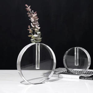 Florero de Cristal Geométrico Creativo Moderno, Florero Decorativo Transparente para Mesa de Salón - Product Image 1