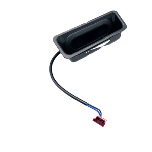 51248168035 pour BMW Série 5 Interrupteurs à bouton-poussoir pour coffre sur E60 E61 E39 - Product Image 4