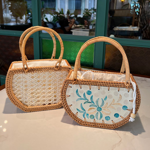 Sac de plage vintage pour femme, fait main, écologique, moderne, à deux poignées, en forme de demi-lune, avec doublure en lin - Product Image 3