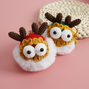 Nuevo colgante de cabeza de dragón tejido a mano en 2024, lindo llavero de lana tejido a crochet, muñeco artesanal para el Año del Dragón - Product Image 1
