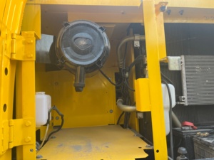 ¡OFERTA ESPECIAL! Excavadora Kobelco SK200 Usada de Alta Calidad con Bombas de Gran Potencia y Fuerza de Excavación de 143kN, Lista para Envío Hoy - Product Image 2