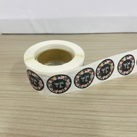 Étiquettes de logo imprimées personnalisées autocollants ronds en vinyle imperméables pour vêtements et emballages