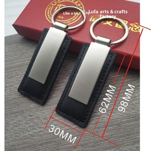 Llavero de <span class=keywords><strong>Metal</strong></span> para Coche, de Cuero PU, con Logotipo Personalizado Grabado con Láser, Venta Caliente Transfronteriza - Product Image 2