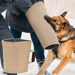 Manchon de morsure d'entraîneur de chien en nylon écologique robuste de vente chaude durable pour <span class=keywords><strong>Pitbull</strong></span> et berger allemand - Product Image 1