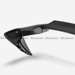 Alerón trasero de fibra de vidrio tipo VRS1 para Toyota Corolla GR 2023 con aspas ajustables, necesita ser pintado - Product Image 4