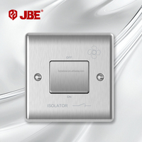 Interrupteur isolateur britannique standard 1 poste 3 pôles 10A 250V en acier inoxydable à bord incurvé IP20 86x86mm Installation facile pour la maison