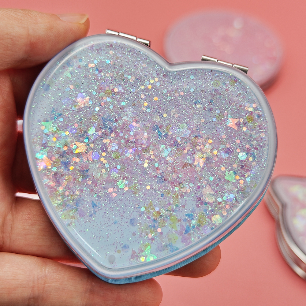 miroir en forme de coeur