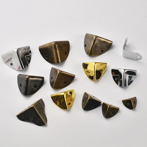 Metal <b>Corner</b> <b>Protectors</b> 0.4 3 Mm Thickness Strong Edge Banding Hardware Accessories For Wooden Boxes - Product Image 3