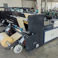 Machine automatique de fabrication de sachets à soufflet avec scellage central, pour emballages alimentaires en plastique laminé