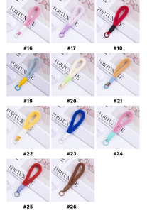 Correa universal de felpa para teléfonos móviles, accesorios decorativos, cuerda para llavero - Product Image 4