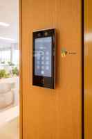 Cloison en verre moderne réglable avec conception insonorisée modulaire pour bureaux, écoles et hôpitaux