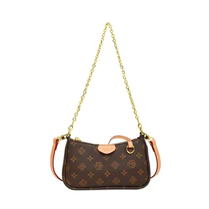 Túi đeo chéo nữ hàng hiệu cao cấp chất liệu PU, in chữ nổi bật, kiểu dáng đeo vai/nách, thiết kế dây xích, thích hợp đi là<span class=keywords><strong>m</strong></span> hàng ngày. - Product Image 5