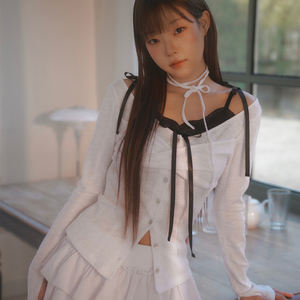 Nouveau haut à manches longues style coréen avec nœud papillon, effet deux pièces, pour femme, collection Printemps-Automne 2026, tenue décontractée - Product Image 3