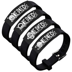Bracelet en acier inoxydable et silicone ajustable One Piece Luffy Zoro, chapeau de paille, pirates, bijoux cosplay - Product Image 2