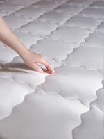 Matelas Bébé LIIESEN Doux et Sain Classe A, Pliable, Matelassé, Antibactérien, Anti-acariens, Ajustable pour Lit Simple/Double, Toutes Saisons