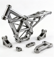 Composants de cadre de moto en titane usinés CNC, finition polie et peinte, matériaux métalliques en acier inoxydable et laiton, 3D