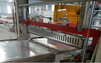 Machine de laminage de plaques de plafond en PVC gypse à une face, économe en énergie |   Ligne de production de revêtements de planches d'entrée de gamme