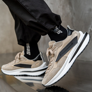 Sneakers classiques personnalisées pour hommes, fabrication de chaussures de qualité, respirantes, à semelle basse, en microfibre. - Product Image 3