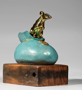 Bronze and gold era money bag kangaroo yellow copper <b>mouse</b> figurine, lucky <b>mouse</b> for good fortune in the New Year, office and st - Product Image 3