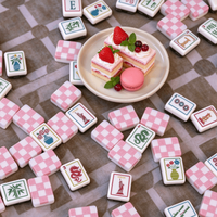 XFL Luxuriöses Rosa Gitterdesign Water's Edge Line Beth Bundle 2-Schicht 160-teiliges Kariertes Amerikanisches Mahjong-Set Acryl-Mahjong-Steine