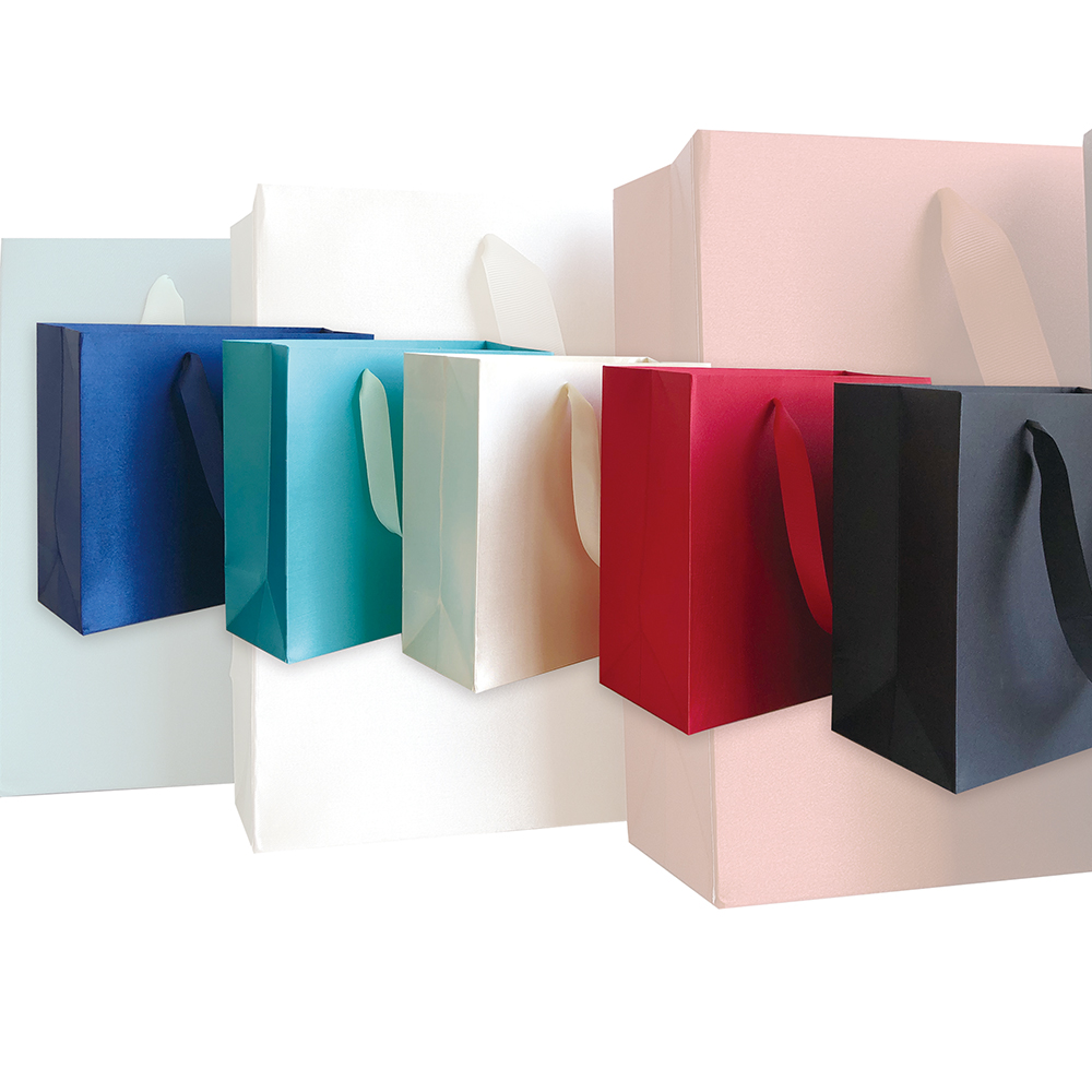 Custom Printed Logo Luxury Matte Black Paper Gift Bags With Grosgrain Ribbon Handles eco-friendly