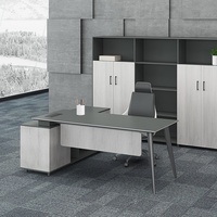 Bureau de direction moderne et élégant en forme de L, combinaison simple pour cadre supérieur